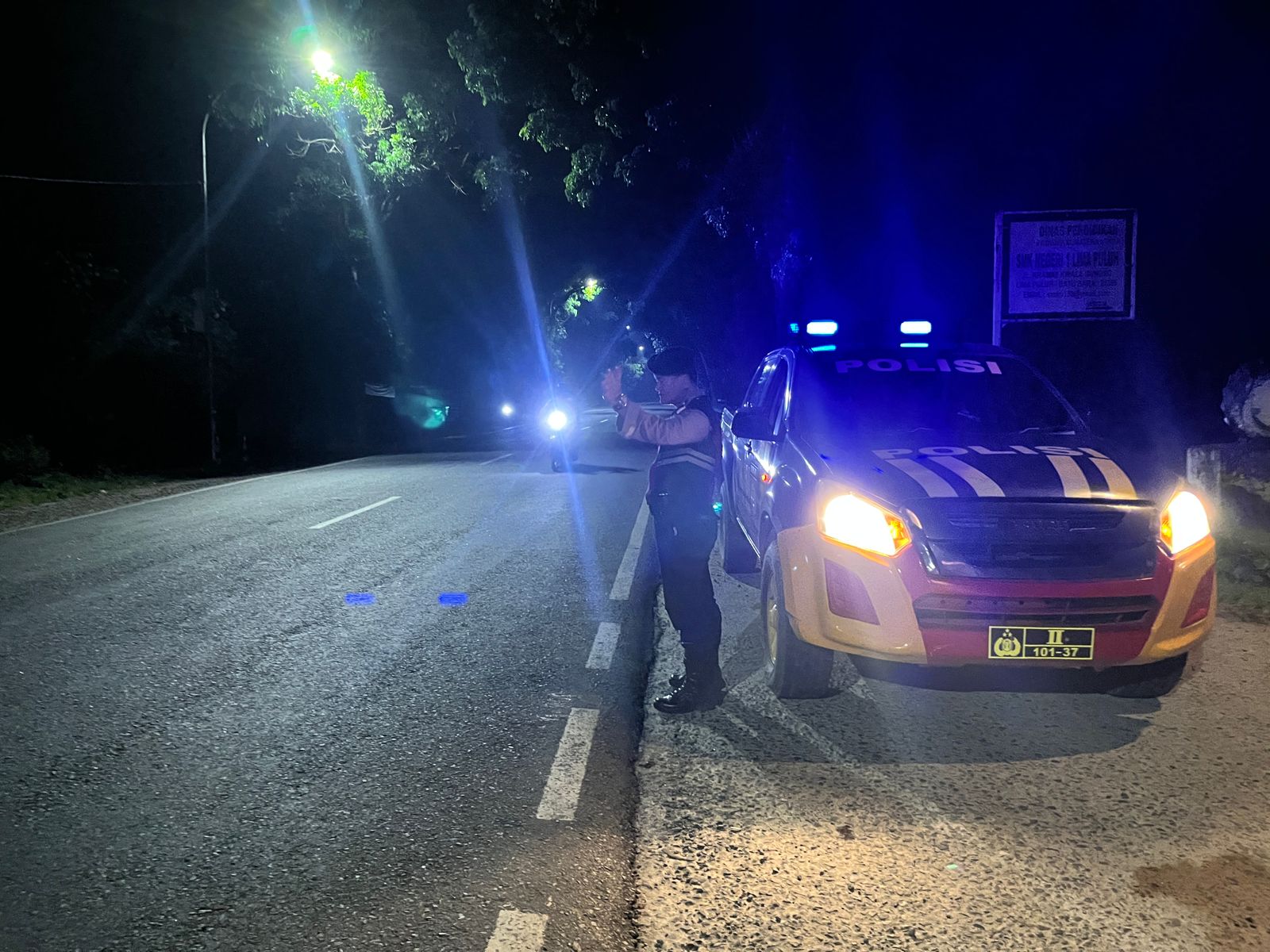 Patroli Blue Light Polres Batu Bara Amankan Simpang Limau Manis