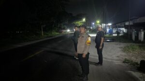 Polsek Lima Puluh Patroli Malam, Jaga Kamtibmas di Wilayah Hukumnya
