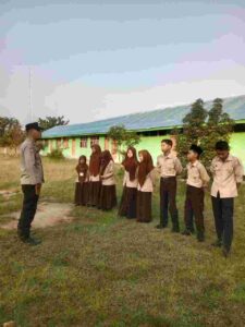 Polres Batu Bara Sosialisasikan Nilai Positif kepada Pelajar SMP Darul Ilmi dalam Rangka HUT Bhayangkara