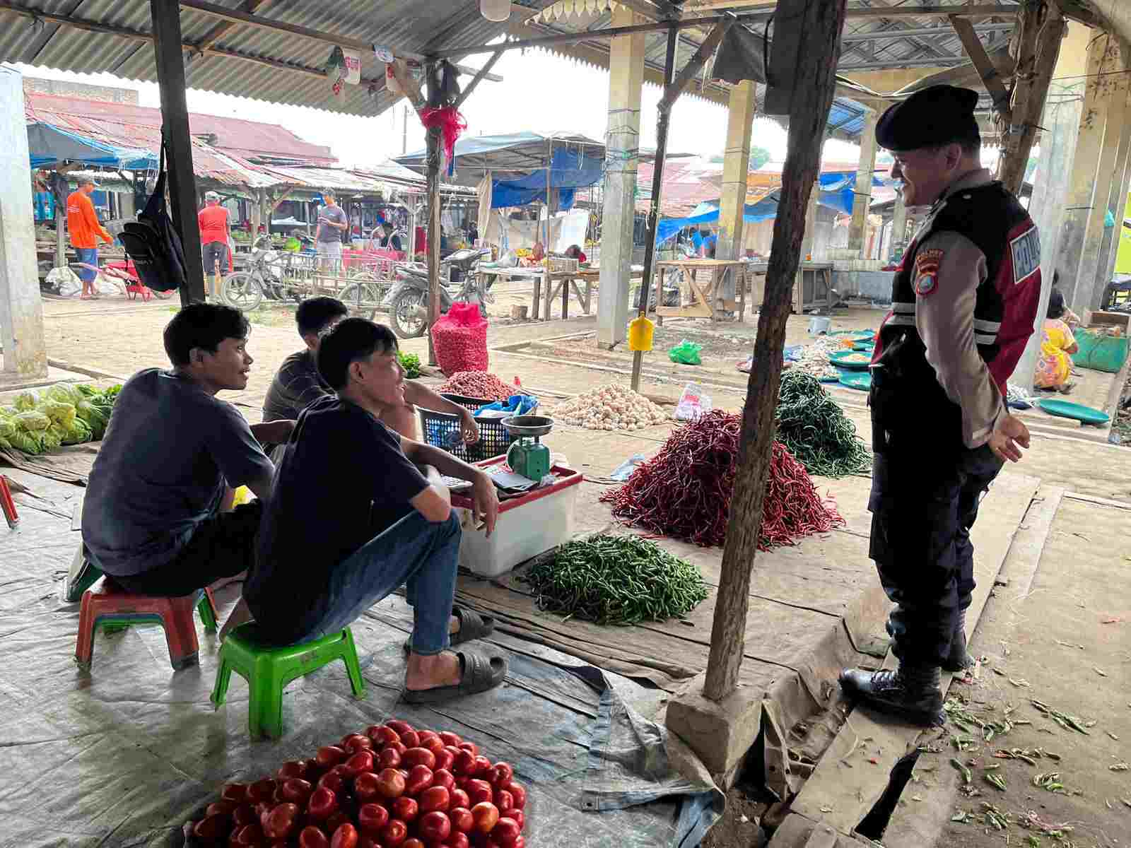 Sat Samapta Polres Batu Bara Sukseskan Cooling System di Pasar Lima Puluh