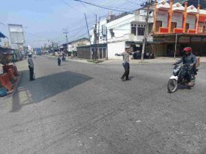 Sat Lantas Polres Batu Bara Ciptakan Kamseltibcarlantas Kondusif Melalui Pengaturan Lalu Lintas
