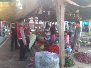 Sat Samapta Polres Batu Bara Laksanakan Cooling System di Pasar Limapuluh, Sampaikan Pesan Kamtibmas