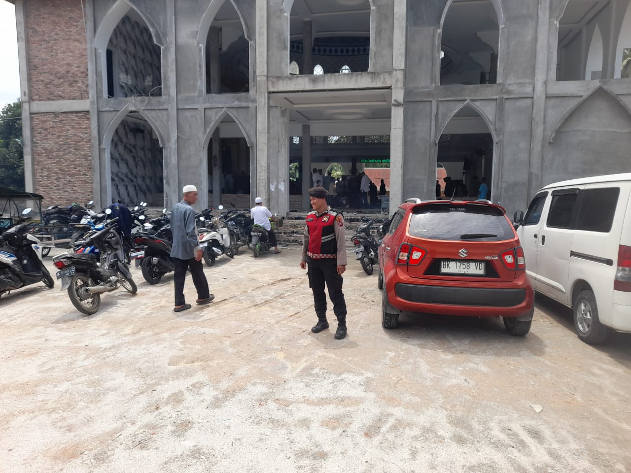 Sat Samapta Polres Batu Bara Patroli Perintis dan Amankan Tempat Ibadah, Cegah 3C dan Tindak Kejahatan