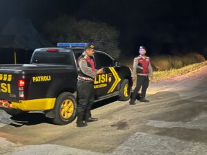 Patroli Blue Light Polres Batu Bara Jaga Keamanan di Simpang PT Socfin