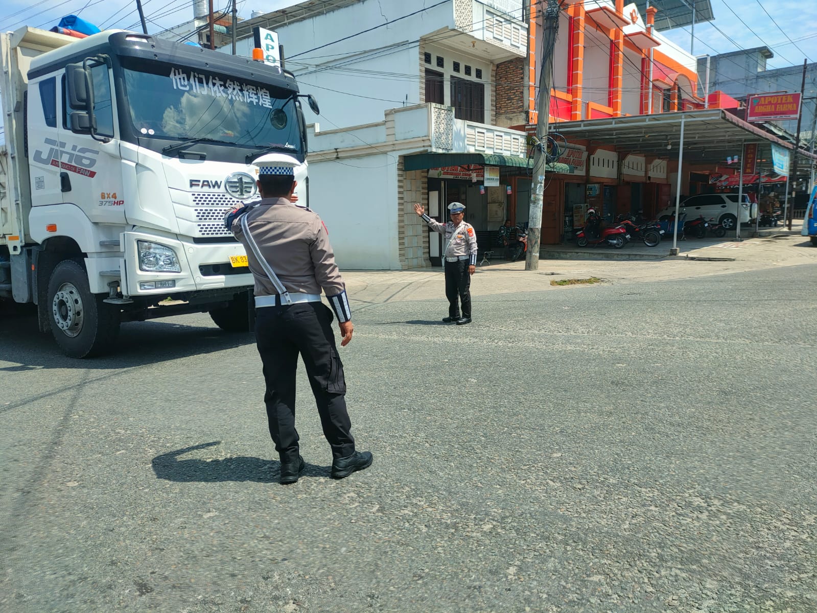 Sat Lantas Polres Batu Bara Lancarkan Arus Lalu Lintas di Sejumlah Titik Rawan