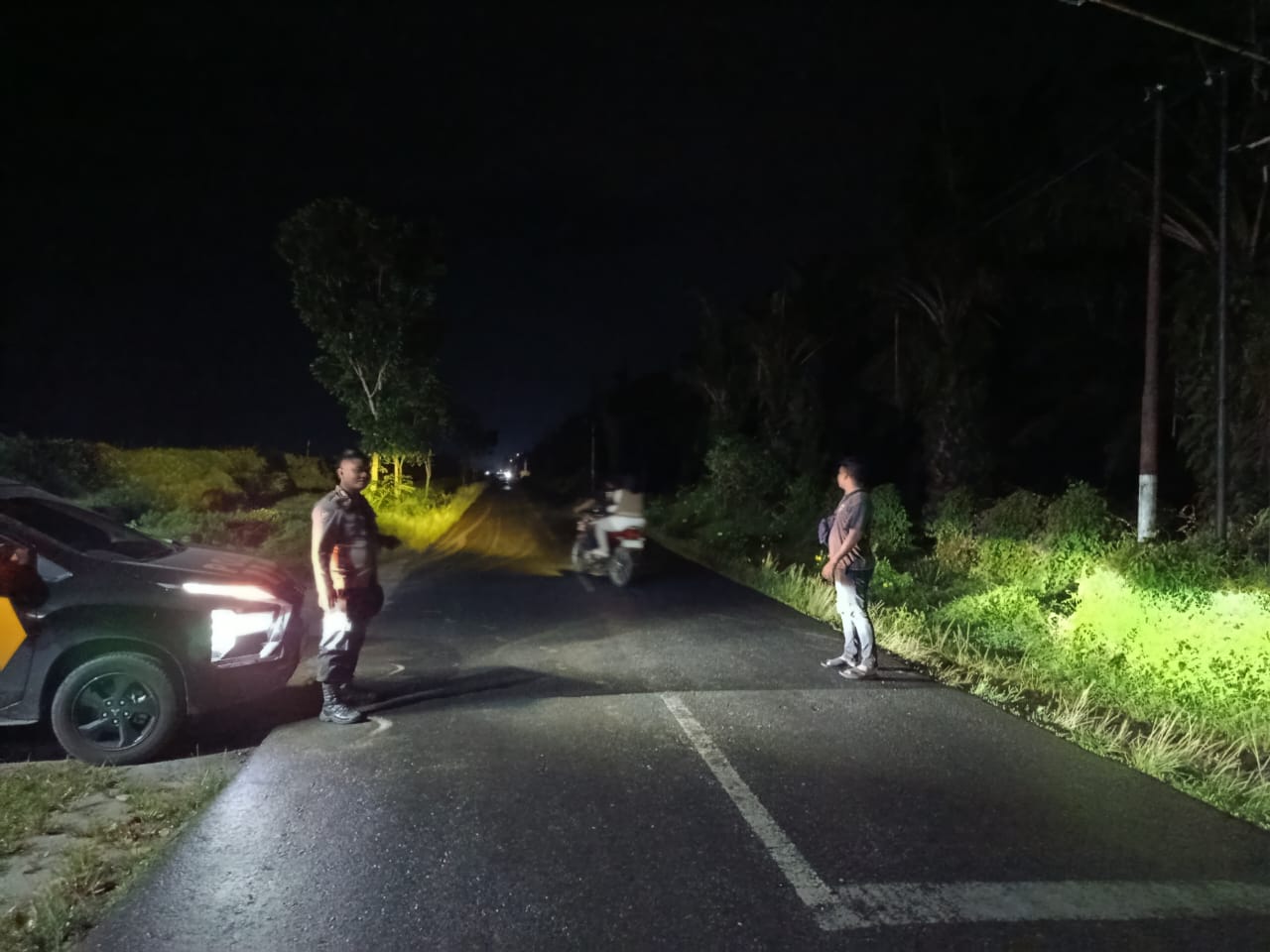 Patroli Mobile Polsek Lima Puluh Jaga Kondusifitas Kamtibmas