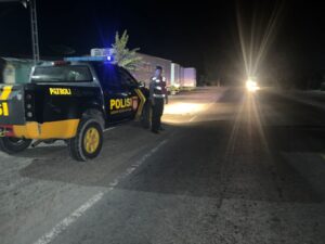 Patroli Blue Light Polres Batu Bara Jaga Kondusifitas Kamtibmas di Jalinsum Lima Puluh
