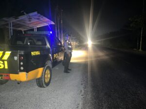 Patroli Presisi Polres Batu Bara Amankan Simpang MHB