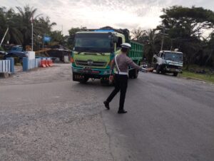 Personil Sat Lantas Polres Batu Bara Sukses Atur Lalu Lintas, Ciptakan Kamseltibcarlantas Kondusif