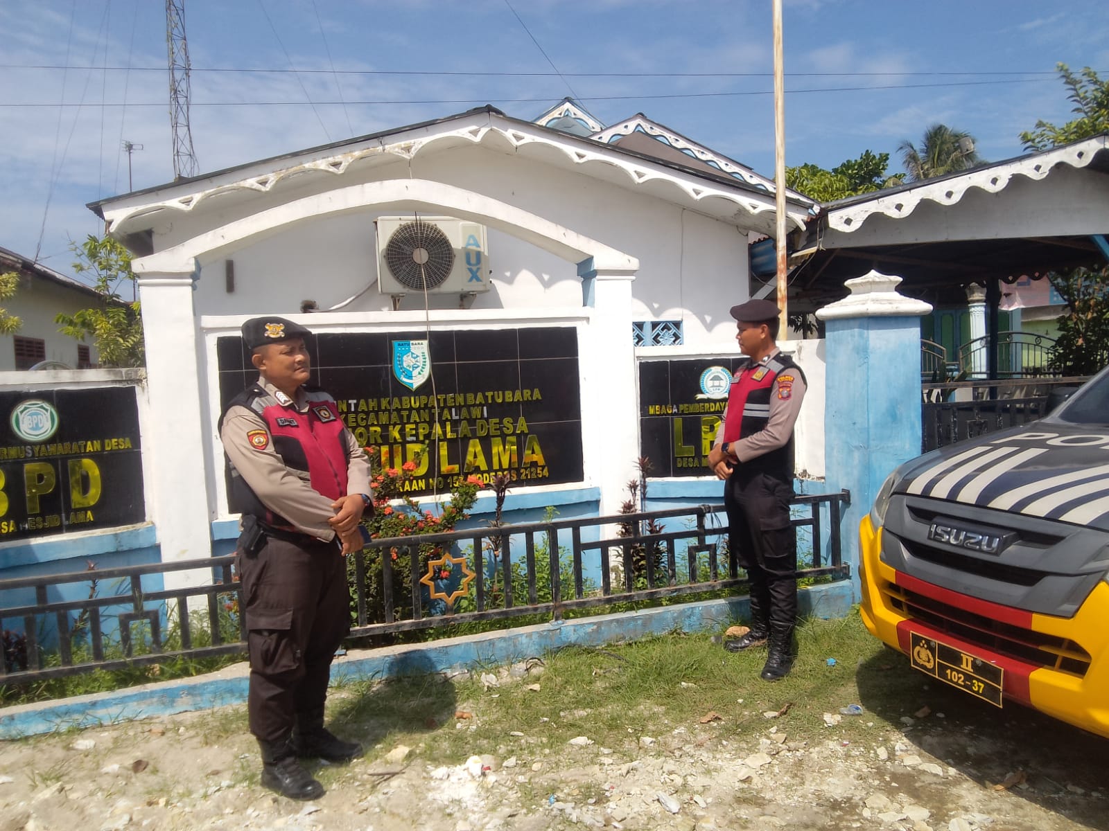 Patroli Roda Empat Sat Sabhara Polres Batu Bara: Menjaga Keamanan di Desa Dahari Selebar dan Masjid Lama