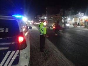 Patroli Blue Light Sat Lantas Polres Batu Bara Jaga Kamseltibcarlantas