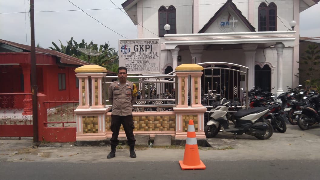 Polsek Lima Puluh Pastikan Keamanan Ibadah di GKPI Lima Puluh Kota