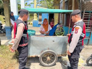 Patroli dan Himbauan Kamtibmas di Pasar Simpang Gambus, Batu Bara