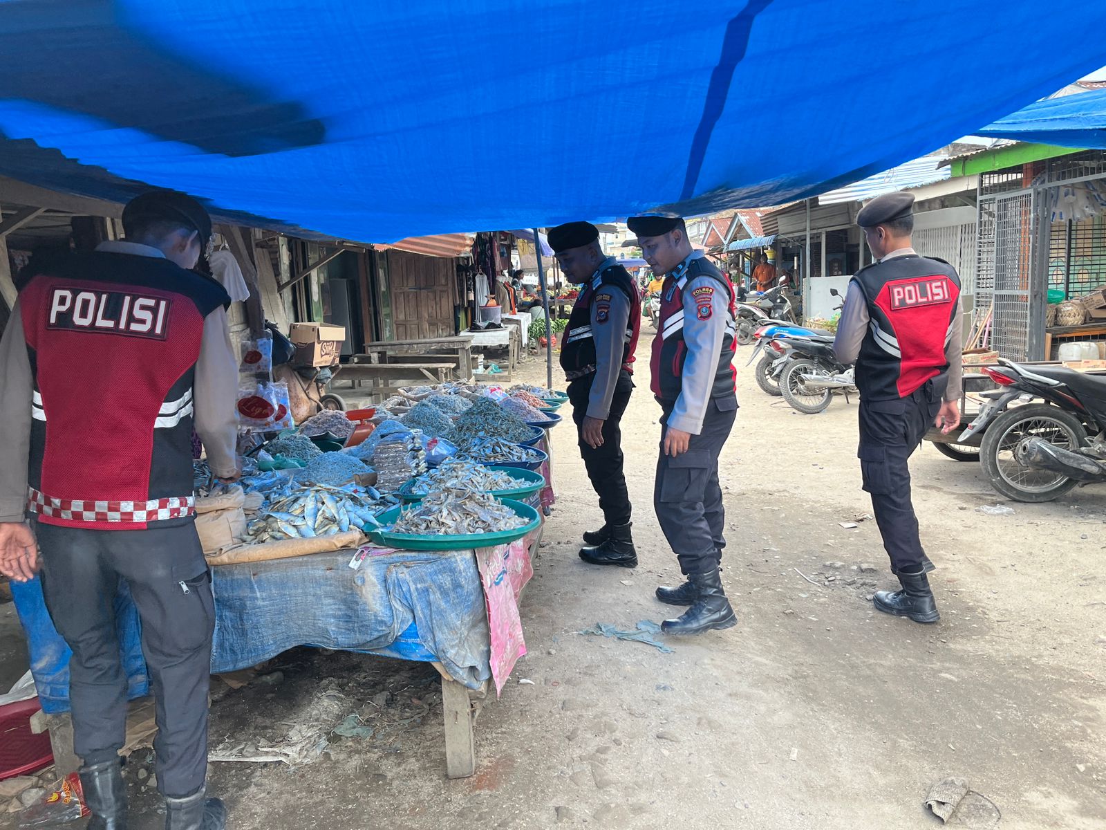 Patroli Presisi Polres Batu Bara Jaga Keamanan Pasar Limapuluh