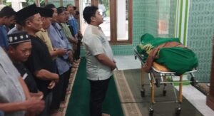 Polres Batu Bara Antar Jenazah Almarhum Aiptu Fran Santoso dengan Hormat