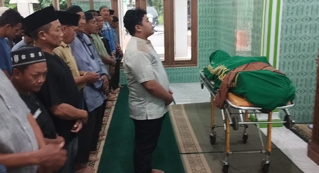 Polres Batu Bara Antar Jenazah Almarhum Aiptu Fran Santoso dengan Hormat