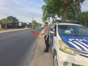 Satlantas Polres Batu Bara Sukseskan Live Report Pengaturan Lalu Lintas dan Patroli Kibas Bendera