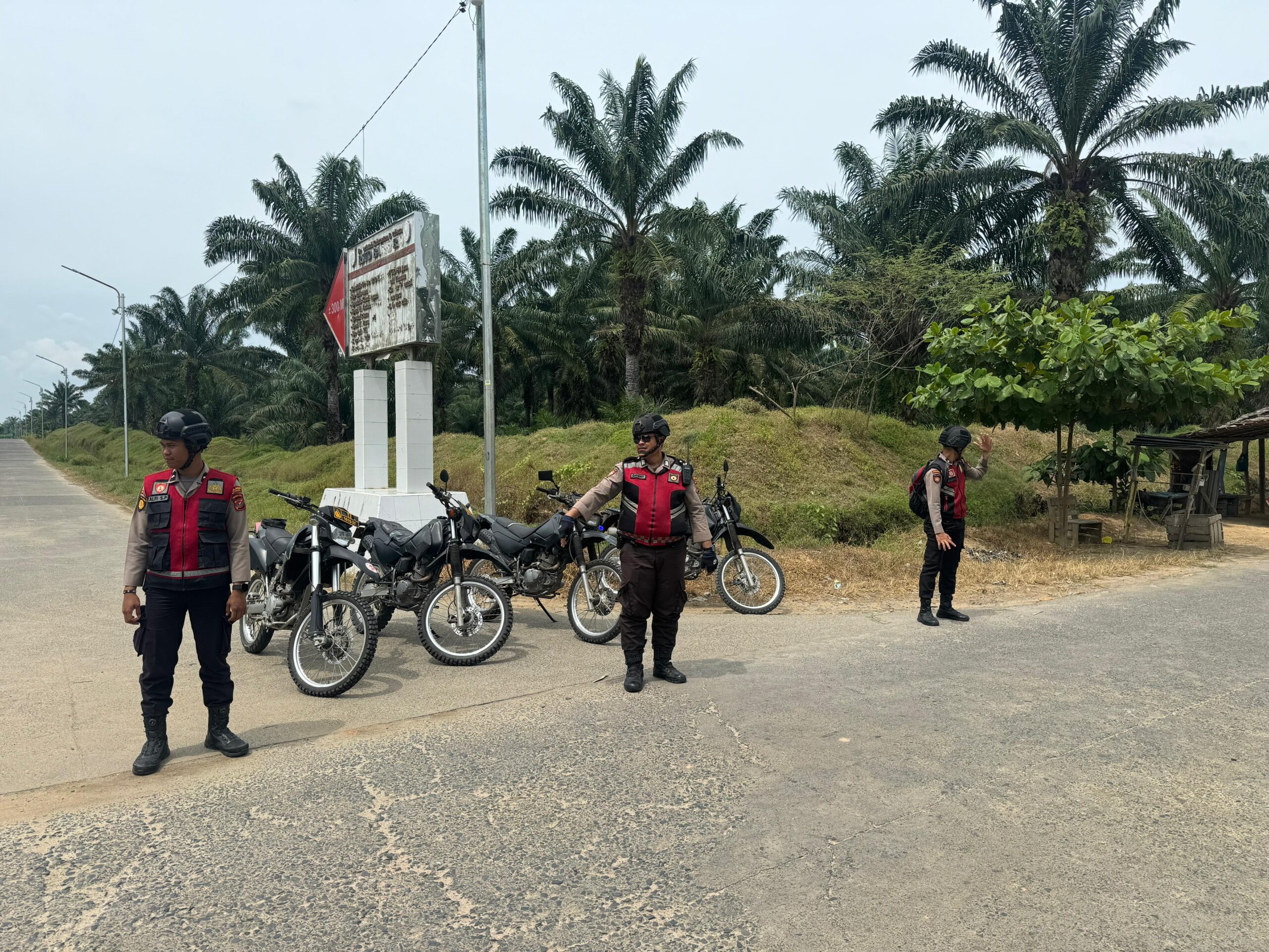 Patroli Presisi Polres Batu Bara Amankan Simpang RSUD