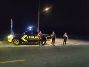 Patroli Blue Light Polres Batu Bara Amankan Simpang Limau Manis