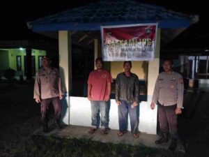 Sat Binmas Polres Batu Bara Perkuat Keamanan di Desa Mangkai Lama melalui Pengecekan Pos Kamling