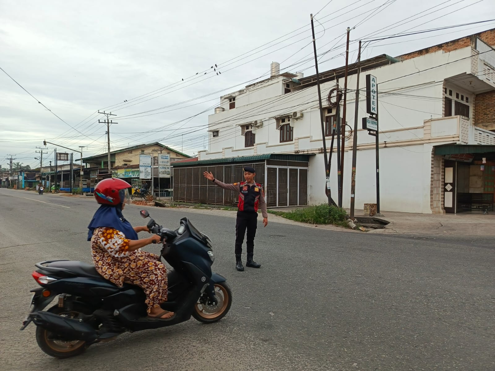 Sat Samapta Polres Batu Bara Jaga Keamanan Pagi di Lima Puluh