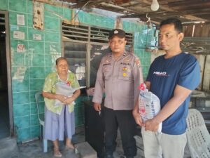 Kapolsek Medang Deras Salurkan Bantuan Sembako, Jalin Keakraban dan Jaga Kamtibmas