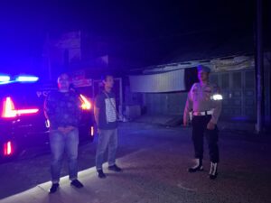 Polsek Labuhan Ruku Patroli Malam, Antisipasi Gangguan Kamtibmas di Titik Rawan
