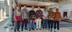 Bhabinkamtibmas Jalin Silaturahmi dan Jaga Kamtibmas Lewat Pagelaran Wayang Kulit di Desa Lubuk Besar