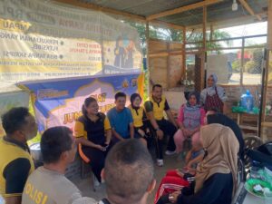 Polsek Indrapura Jalin Silaturahmi dan Dengar Aspirasi Warga Melalui Jumat Curhat di Desa Sipare Pare