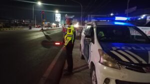 Satlantas Polres Batu Bara Jaga Kamseltibcarlantas di Malam Hari
