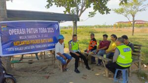 Satlantas Polres Batu Bara Sosialisasikan Keselamatan Berlalu Lintas di Simpang Rel Limapuluh