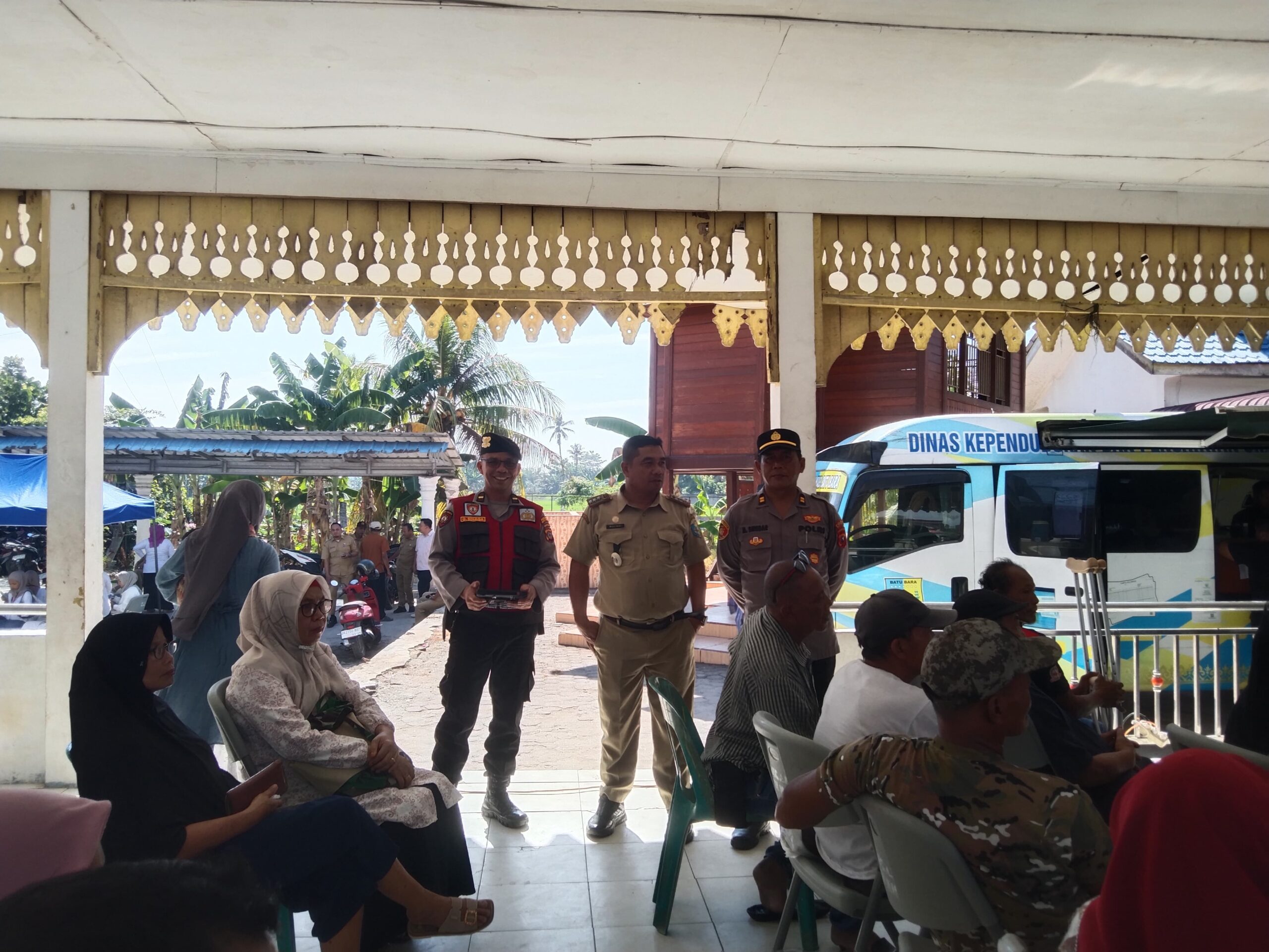 Polsek Indrapura Tingkatkan Keamanan dan Kamtibmas di Kantor Camat Air Putih
