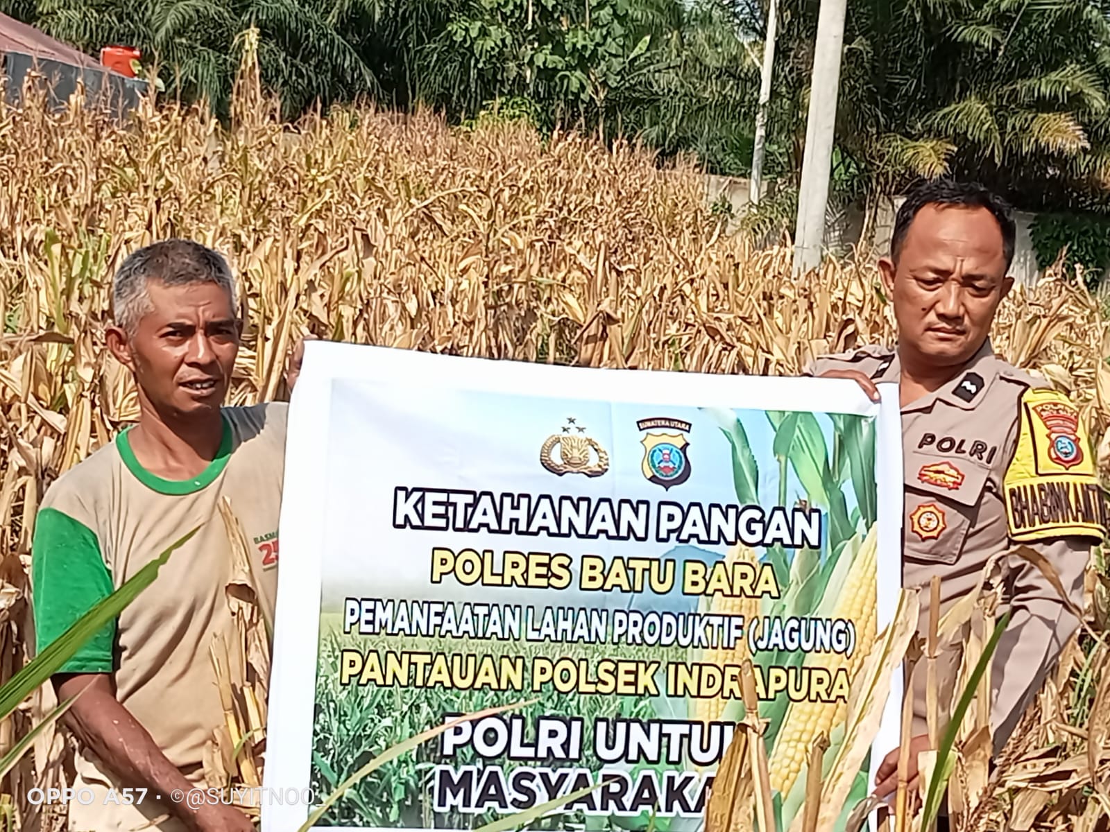 Bhabinkamtibmas Polsek Indrapura Dukung Ketahanan Pangan Nasional
