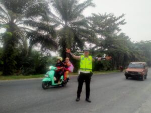 Sat Lantas Polres Batu Bara Optimalkan Pengaturan Lalu Lintas dalam Operasi Patuh Toba 2025