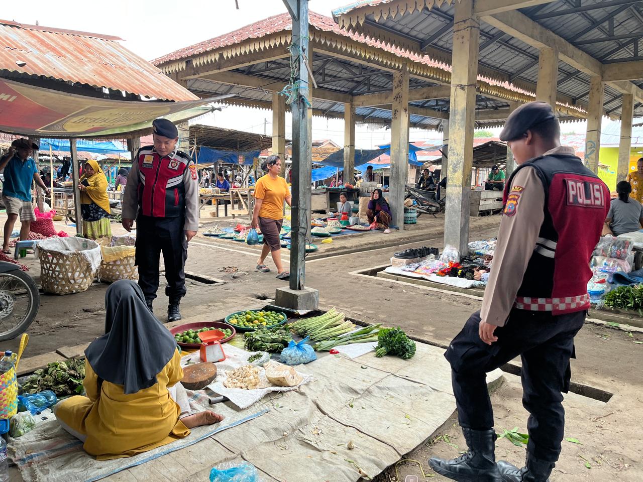 Patroli Presisi Polres Batu Bara Jaga Keamanan Pasar Limapuluh