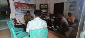 Kapolsek Lima Puluh Jalin Silaturahmi dan Dengar Aspirasi Warga di Desa Sumber Makmur