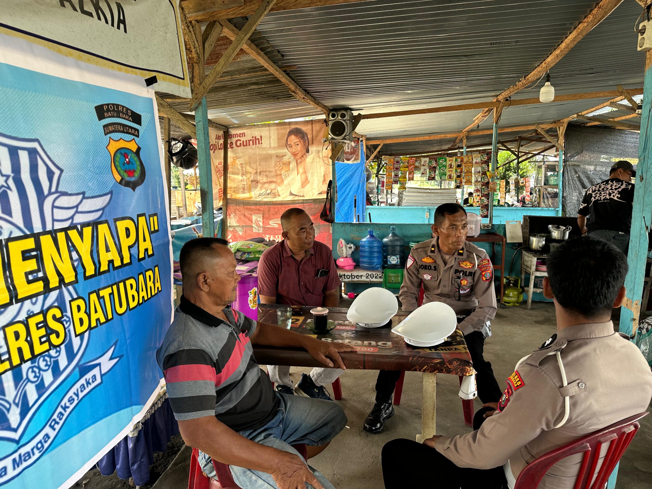 Satlantas Polres Batu Bara Sosialisasikan Keselamatan Berlalu Lintas kepada Sopir Angkutan Barang