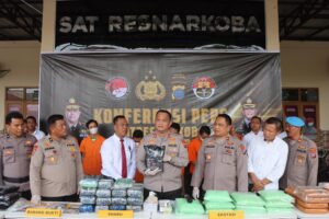 Polres Batu Bara Ungkap Kasus Narkoba Besar, Amankan 6 Tersangka dan Ribuan Bukti