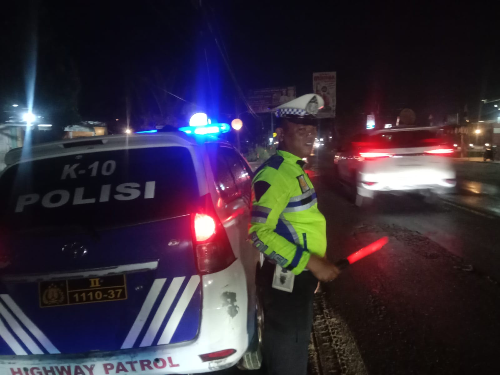 Satlantas Polres Batu Bara Tingkatkan Kamseltibcarlantas Lewat Patroli Blue Light