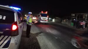 Patroli Blue Light Satlantas Polres Batu Bara Jaga Keamanan Jalinsum Indrapura