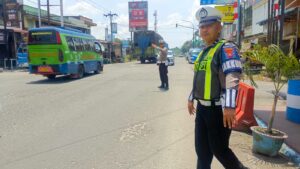 Satlantas Polres Batu Bara Aktif Lakukan Pengaturan Lalu Lintas di Pos Lantas Lima Puluh