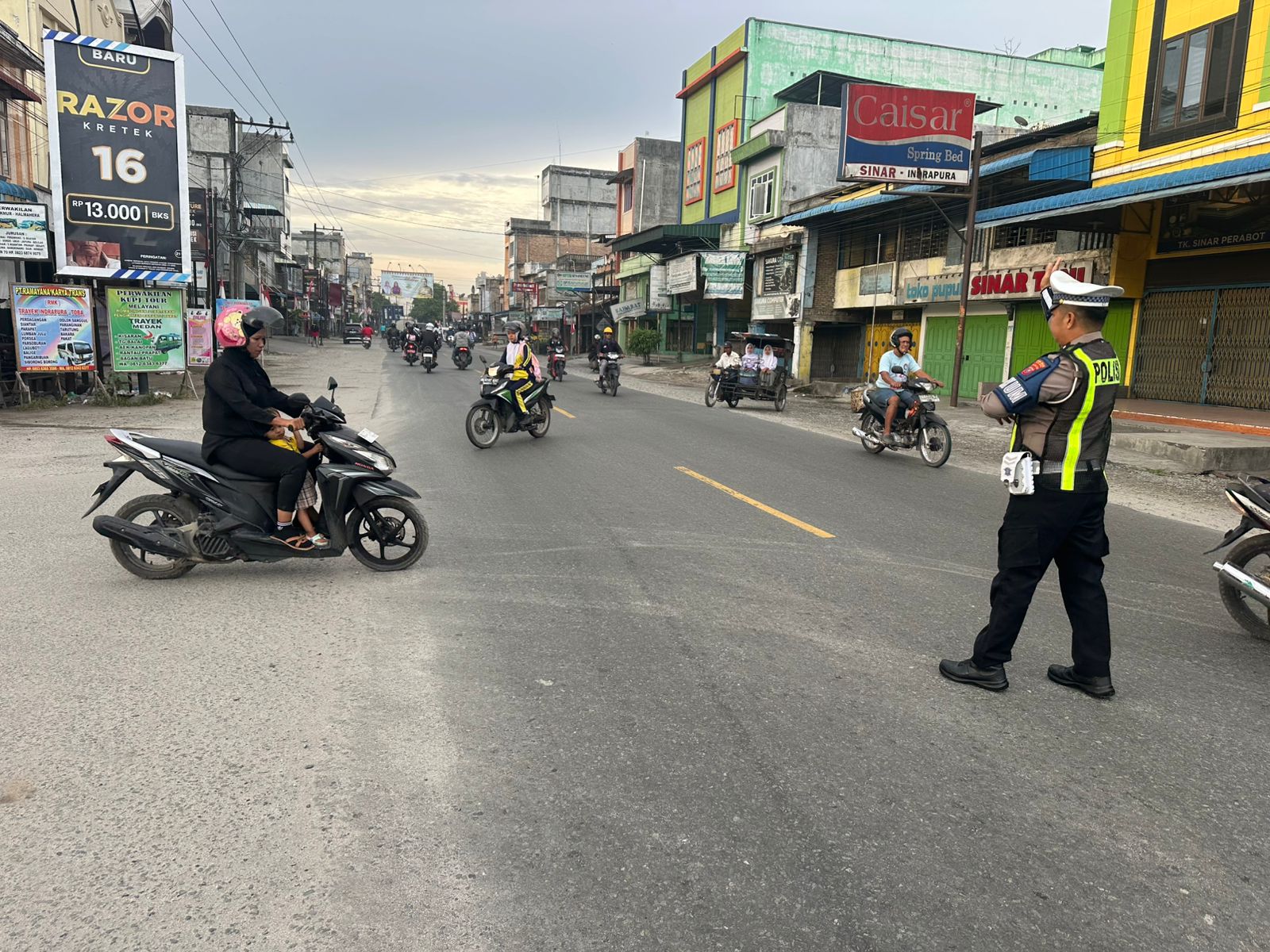 Satlantas Polres Batu Bara Atur Lalu Lintas Pagi di Berbagai Titik Rawan, Tekan Pelanggaran dan Kecelakaan