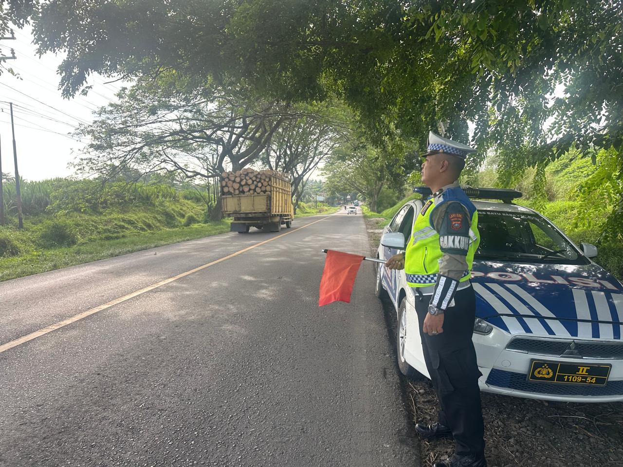 Satlantas Polres Batu Bara Gencarkan Patroli Kibas Bendera dan Video Situasi Arus Lalu Lintas