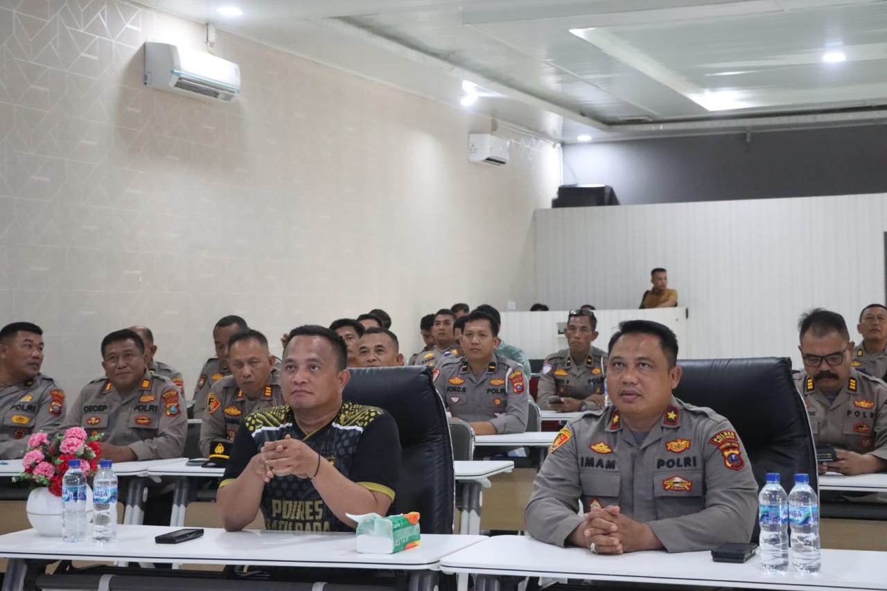 Polres Batu Bara Gelar Nonton Bareng Sambutan Kapolri dalam Rangka HUT ke-80 RI
