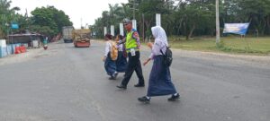 Satlantas Polres Batu Bara Intensifkan Pengaturan Lalu Lintas, Wujudkan Kamseltibcarlantas Kondusif di Titik Rawan