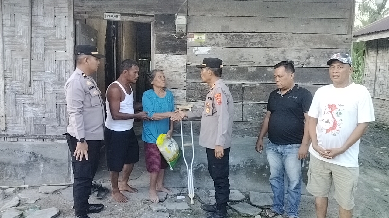 Polsek Medang Deras Gelar Minggu Kasih, Salurkan Bantuan Sembako untuk Warga Kurang Mampu