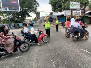 Sat Lantas Polres Batu Bara Gencar Atur Lalu Lintas, Prioritaskan Keamanan dan Kelancaran!
