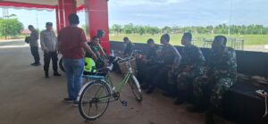 ‎Polsek Lima Puluh Tingkatkan Patroli di Kantor DPRD dan Bupati Batu Bara, Sinergi dengan TNI