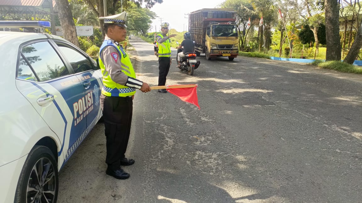 ‎Sat Lantas Polres Batu Bara Gencar Pengaturan, Patroli, dan Imbauan untuk Cegah Laka dan Kejahatan Jalanan