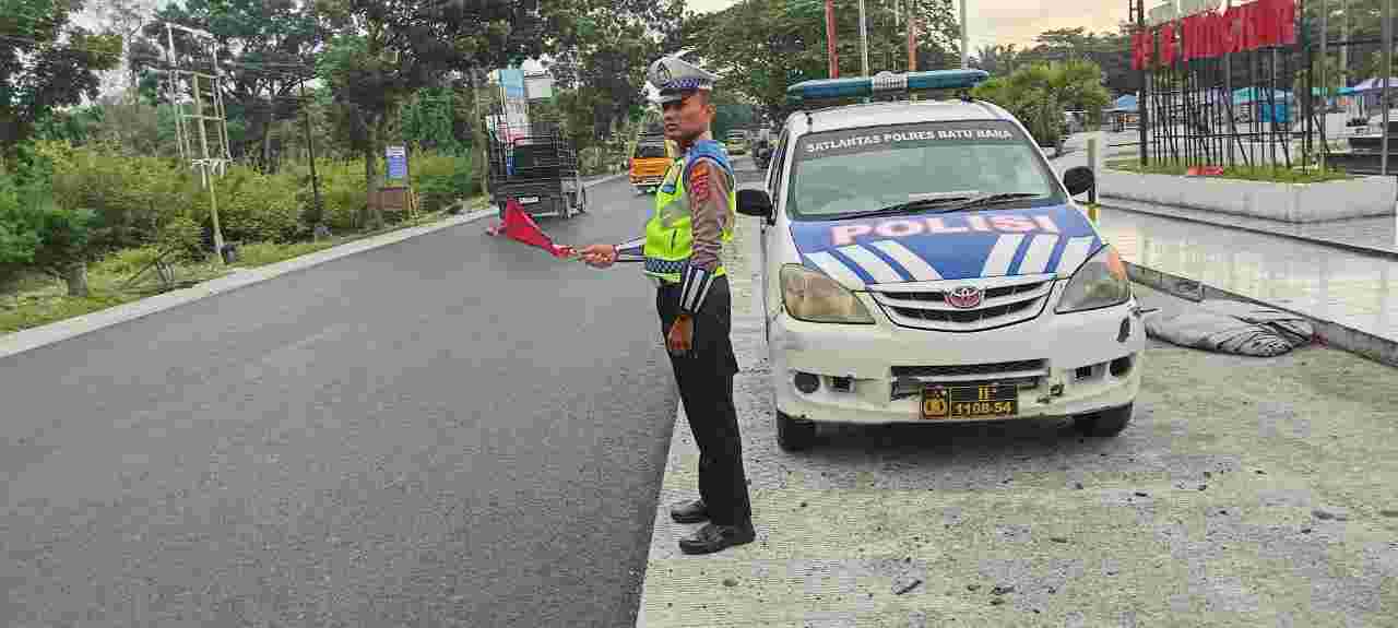 Sat Lantas Polres Batu Bara Tingkatkan Keamanan dengan Patroli Kibas Bendera dan Video Situasi Lalu Lintas